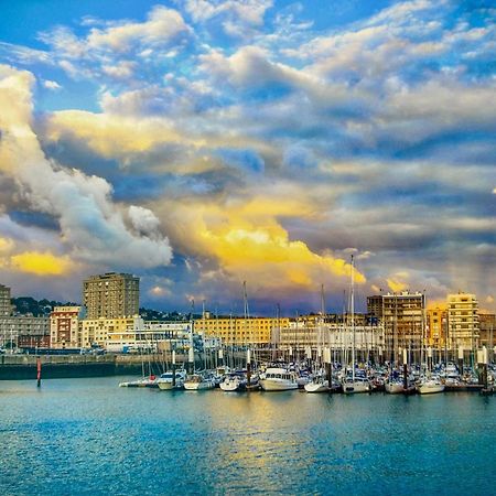 Appartement Agreable Et Confortable Pour 4 Personnes Le Havre Esterno foto